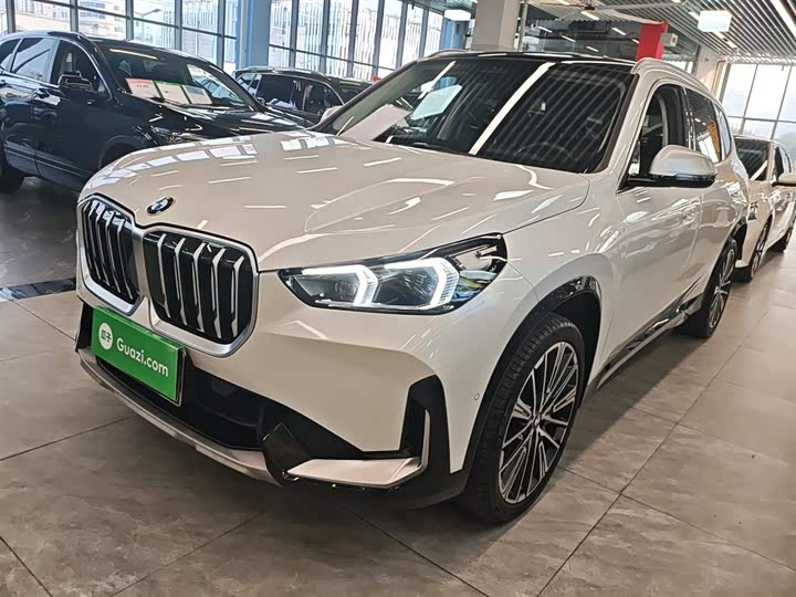 Фото 2 - BMW X1