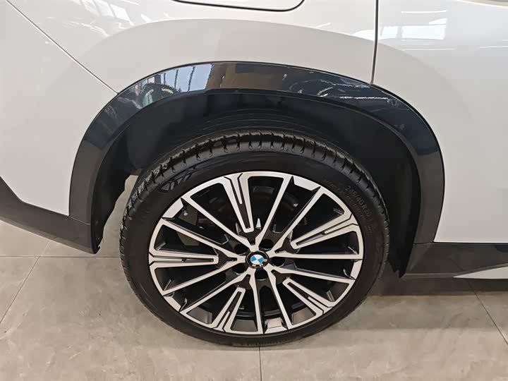 Фото 26 - BMW X1