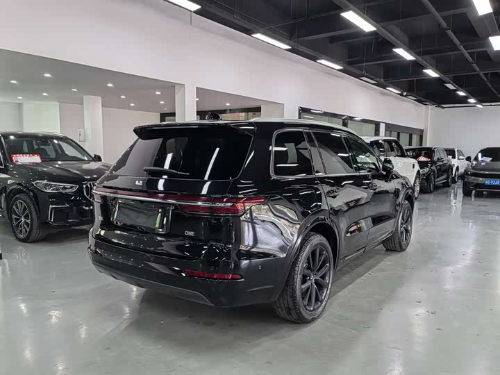 Фото 5 - LiXiang One