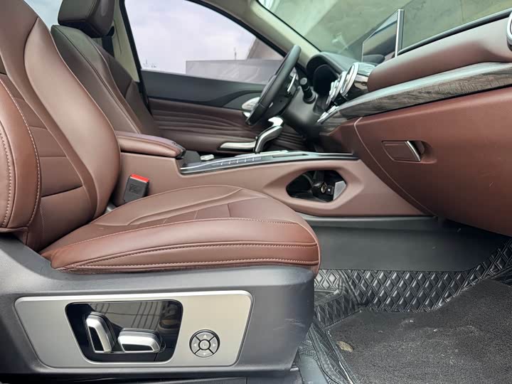 Фото 8 - Wey VV7