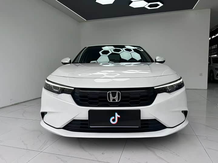 Фото 2 - Honda Integra