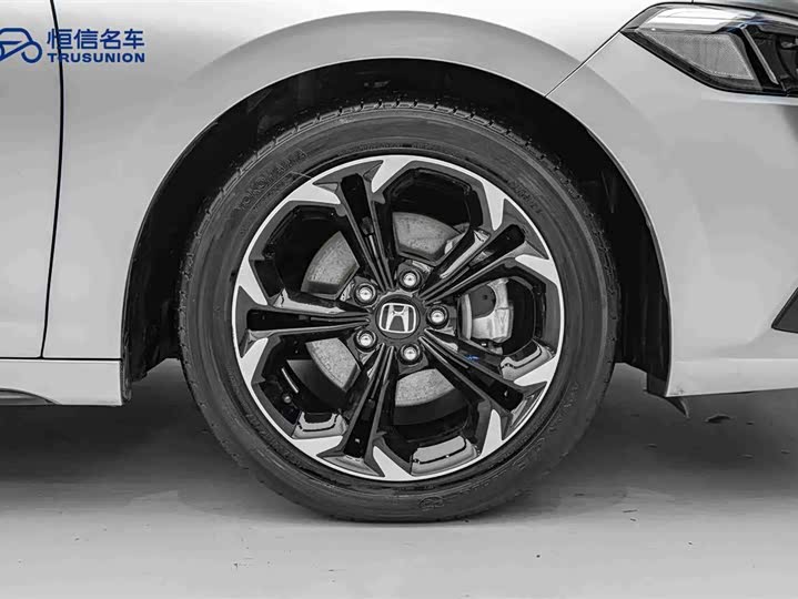 Фото 11 - Honda Civic