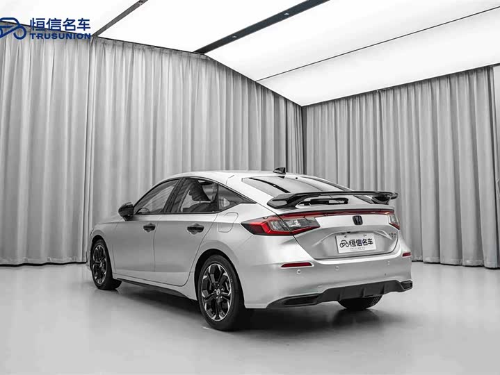 Фото 7 - Honda Civic