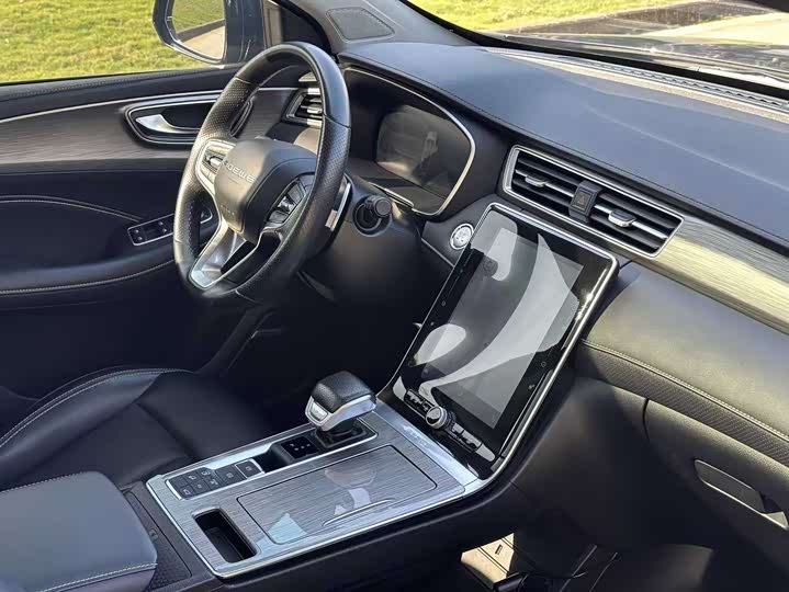 Фото 12 - Roewe RX5 Hybrid