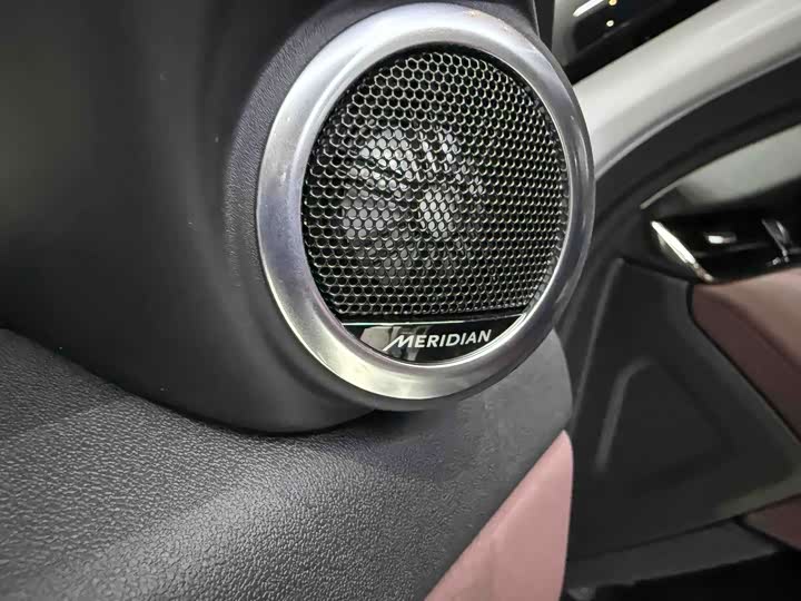 Фото 14 - Land Rover Range Rover Evoque L