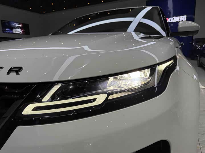 Фото 15 - Land Rover Range Rover Evoque L