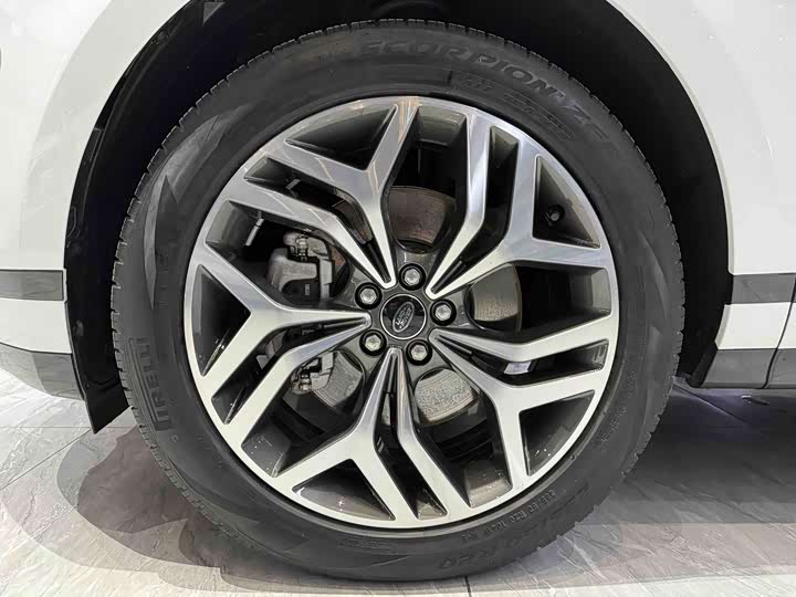 Фото 16 - Land Rover Range Rover Evoque L