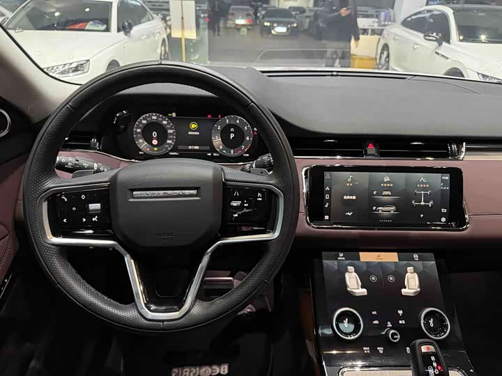 Фото 8 - Land Rover Range Rover Evoque L