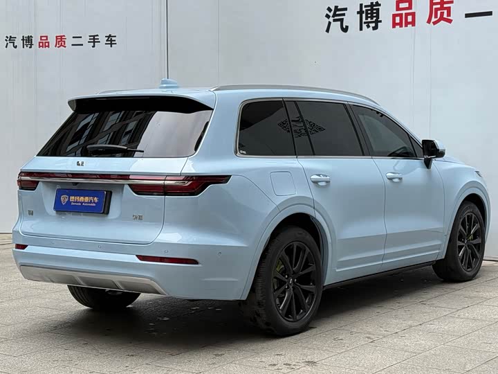 Фото 3 - LiXiang One