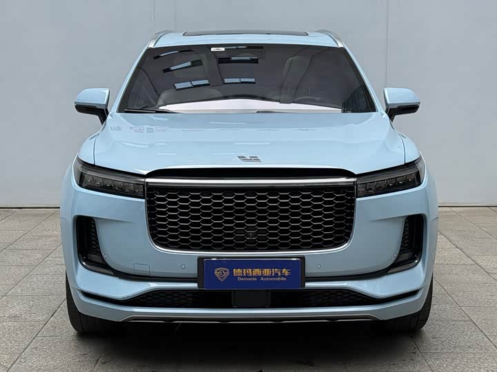 Фото 4 - LiXiang One