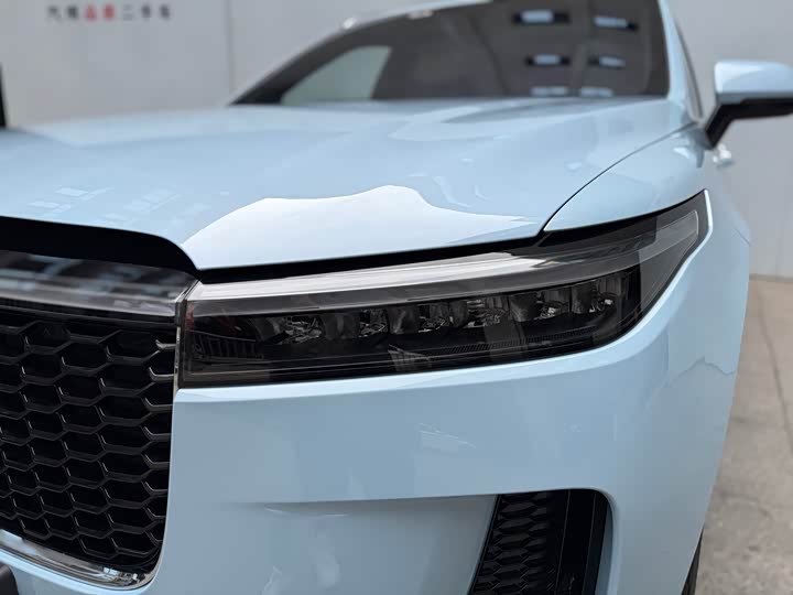 Фото 5 - LiXiang One