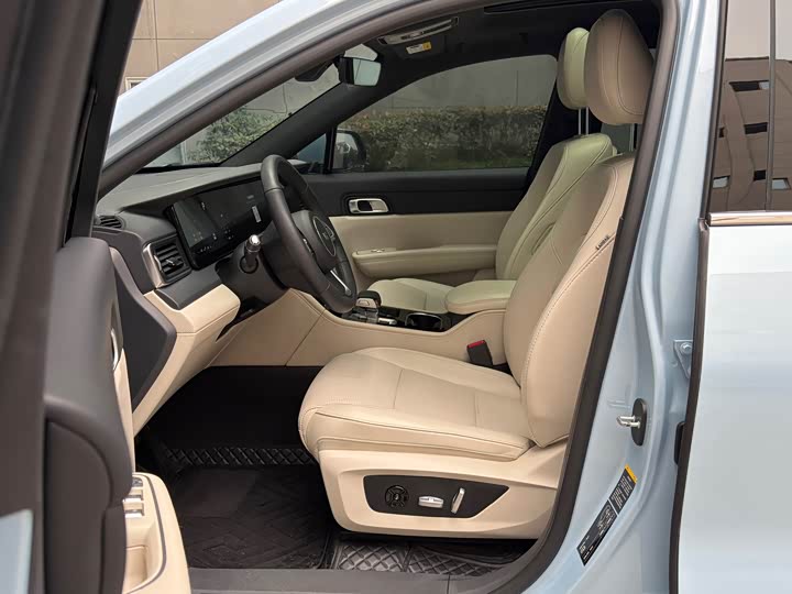 Фото 6 - LiXiang One