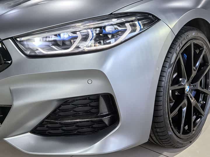 Фото 25 - BMW 8 Series