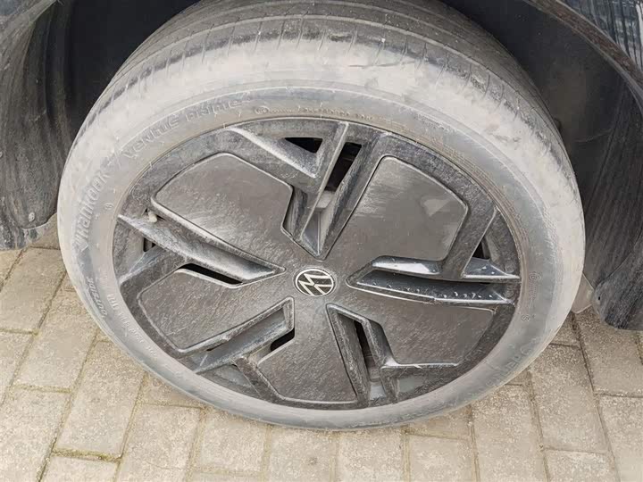 Фото 26 - Volkswagen Tiguan L Pro