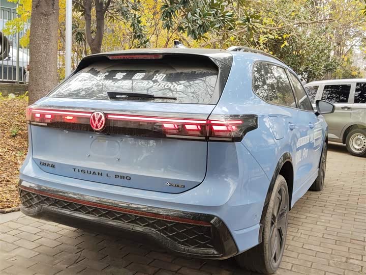 Фото 7 - Volkswagen Tiguan L Pro