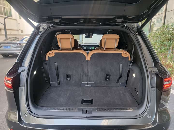 Фото 15 - LiXiang One