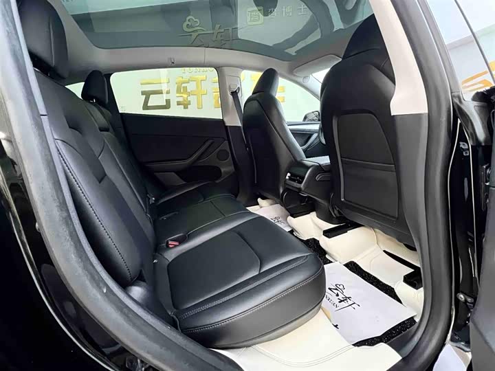 Фото 18 - Tesla Model Y