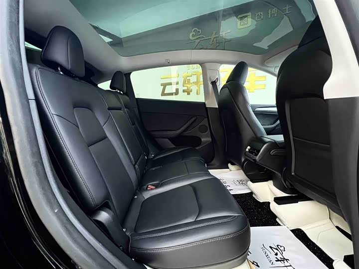 Фото 19 - Tesla Model Y