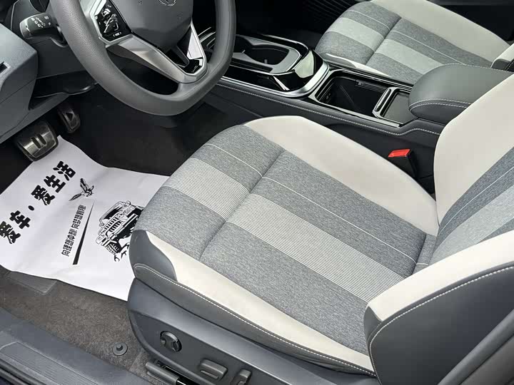 Фото 11 - Volkswagen ID.4 Crozz