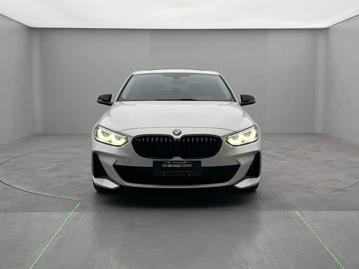 Фото 2 - BMW 1 Series