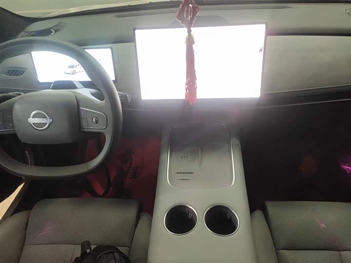 Фото 14 - Nissan N7