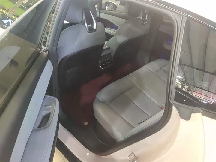 Фото 17 - Nissan N7