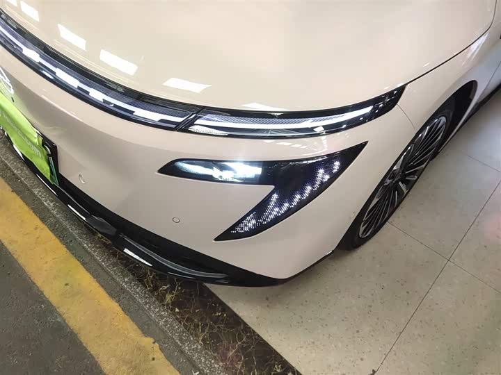 Фото 24 - Nissan N7