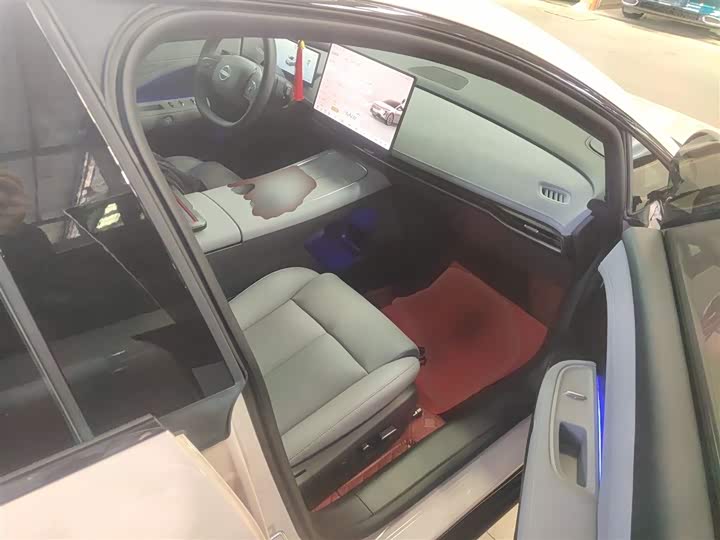 Фото 25 - Nissan N7