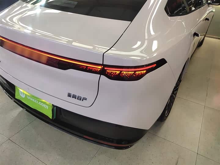 Фото 8 - Nissan N7