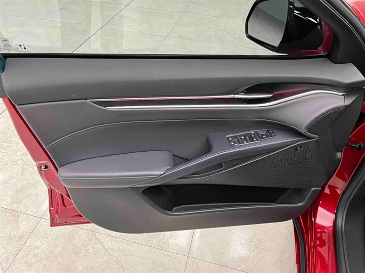 Фото 11 - Ford Mondeo