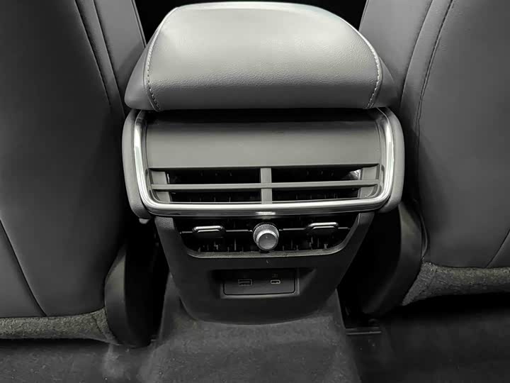 Фото 16 - Ford Mondeo