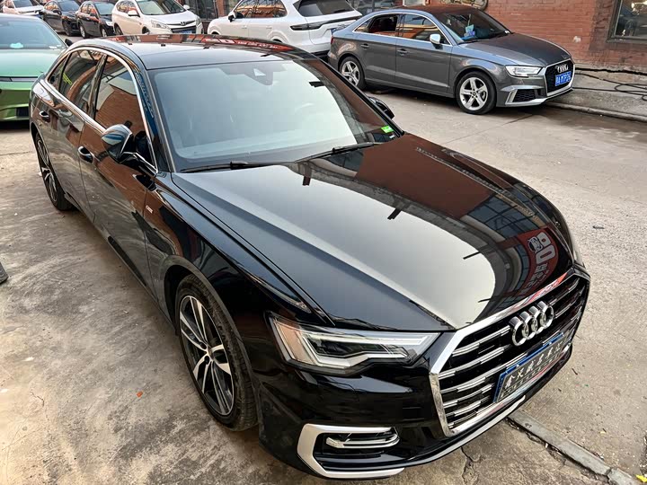 Фото 3 - Audi A6L