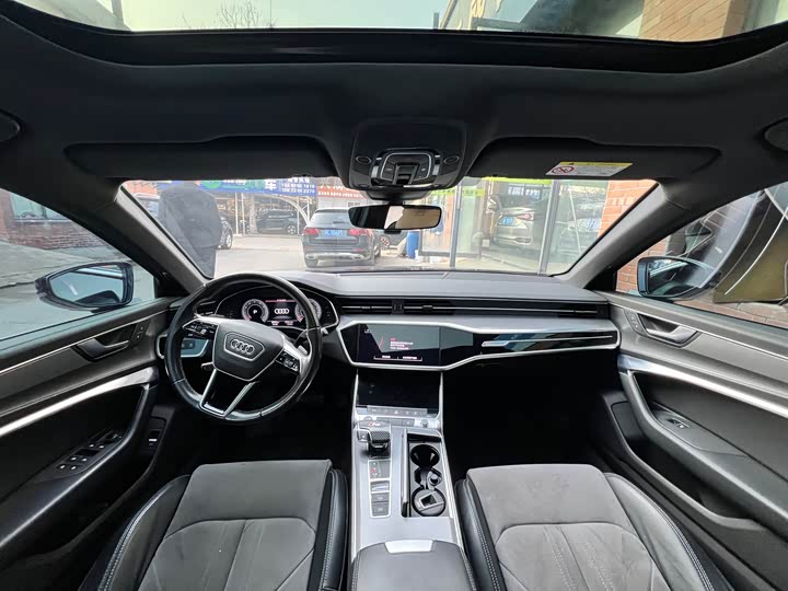 Фото 7 - Audi A6L