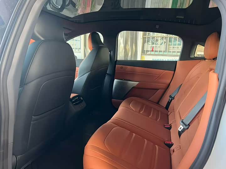 Фото 4 - Dongfeng Yipai eπ 007