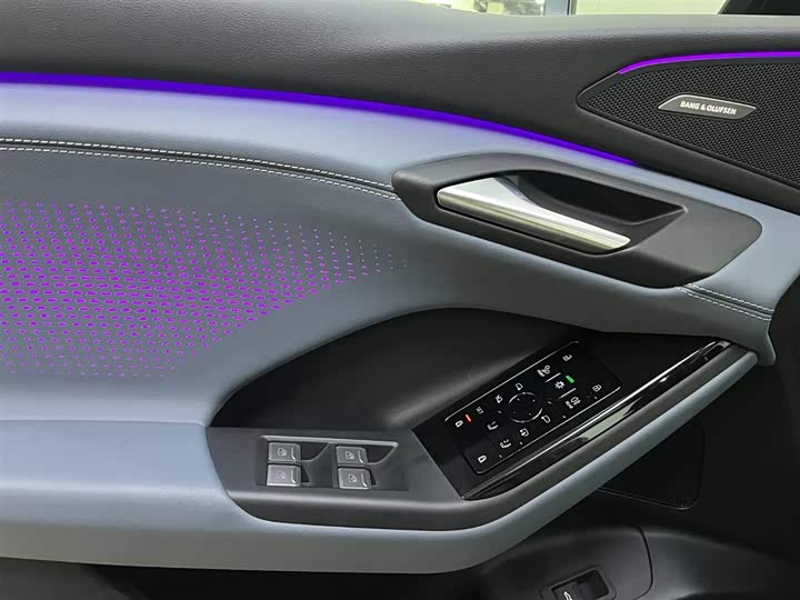 Фото 9 - Audi Q6L e-tron