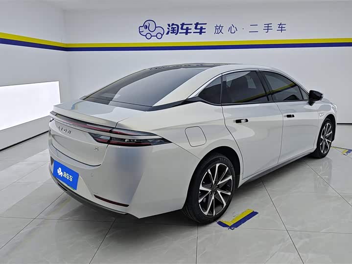 Фото 3 - GAC Aion S Plus