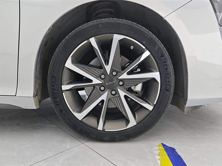 Фото 6 - GAC Aion S Plus