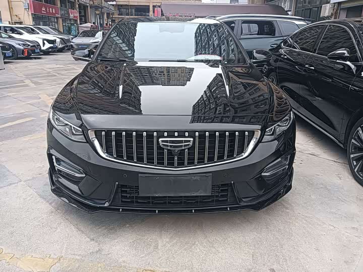 Фото 2 - Geely Preface