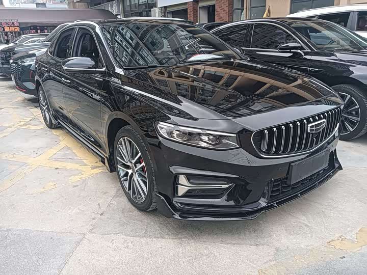 Фото 3 - Geely Preface