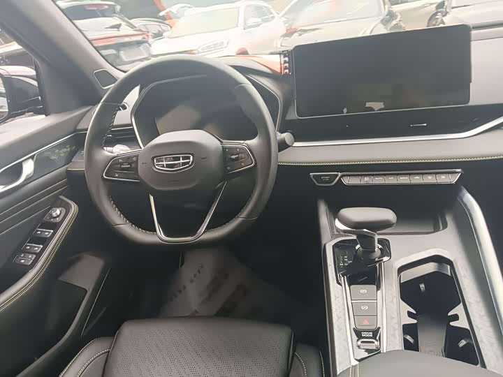 Фото 6 - Geely Preface