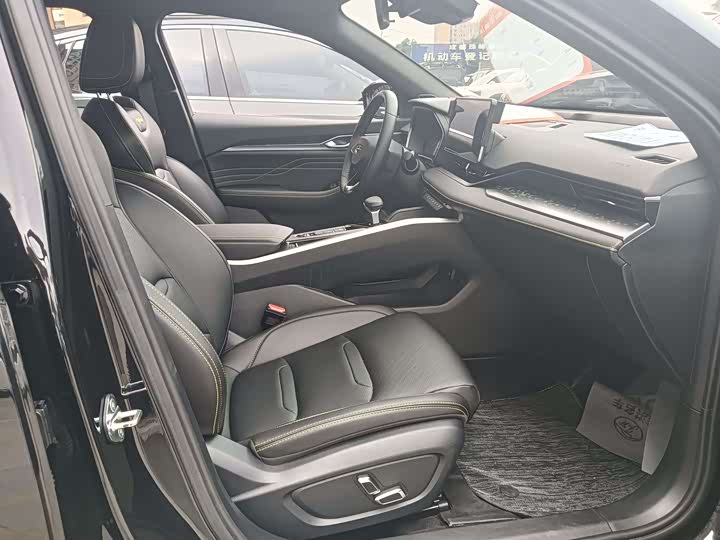 Фото 8 - Geely Preface