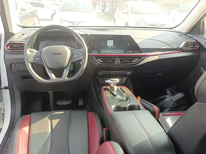 Фото 10 - Changan Oshan X5