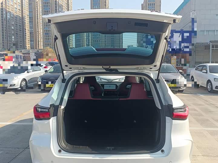 Фото 19 - Changan Oshan X5