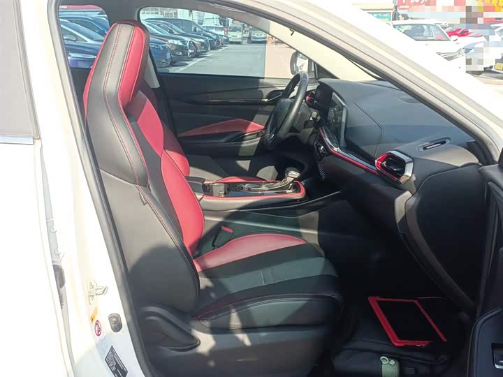 Фото 25 - Changan Oshan X5