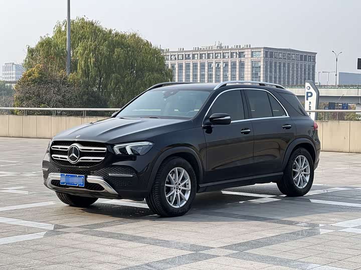 Фото 1 - Mercedes-Benz GLE-Class