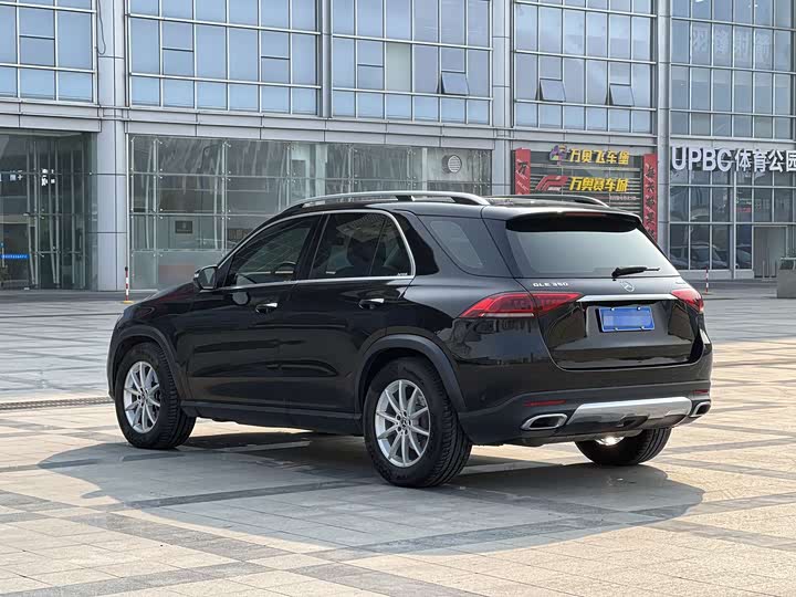 Фото 2 - Mercedes-Benz GLE-Class