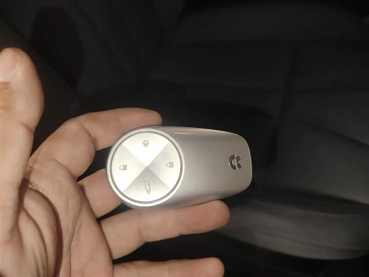 Фото 9 - Nio ES8