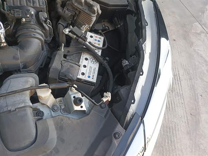 Фото 22 - Honda Vezel