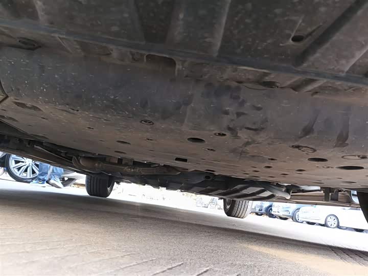 Фото 23 - Honda Vezel