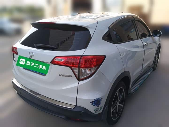 Фото 29 - Honda Vezel